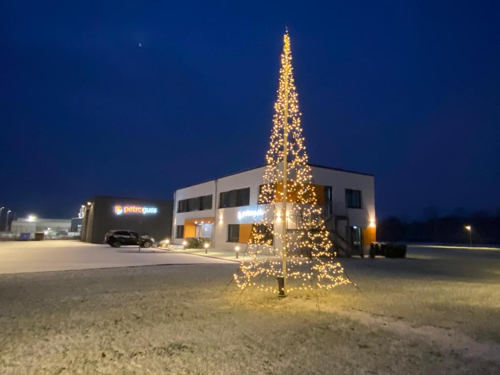 d62c7625-577f-4bd5-a412-adb40fd7218f